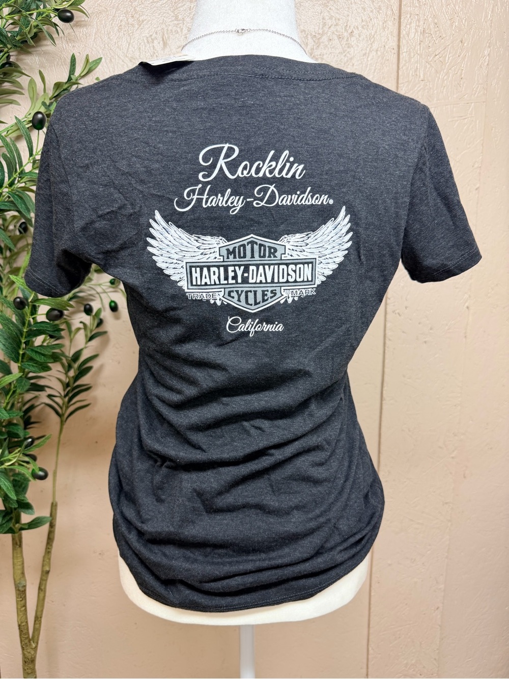 Harley-Davidson Black and White Logo Tee - Picture 6 of 6